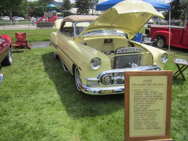 Beautifully done Chevys ...